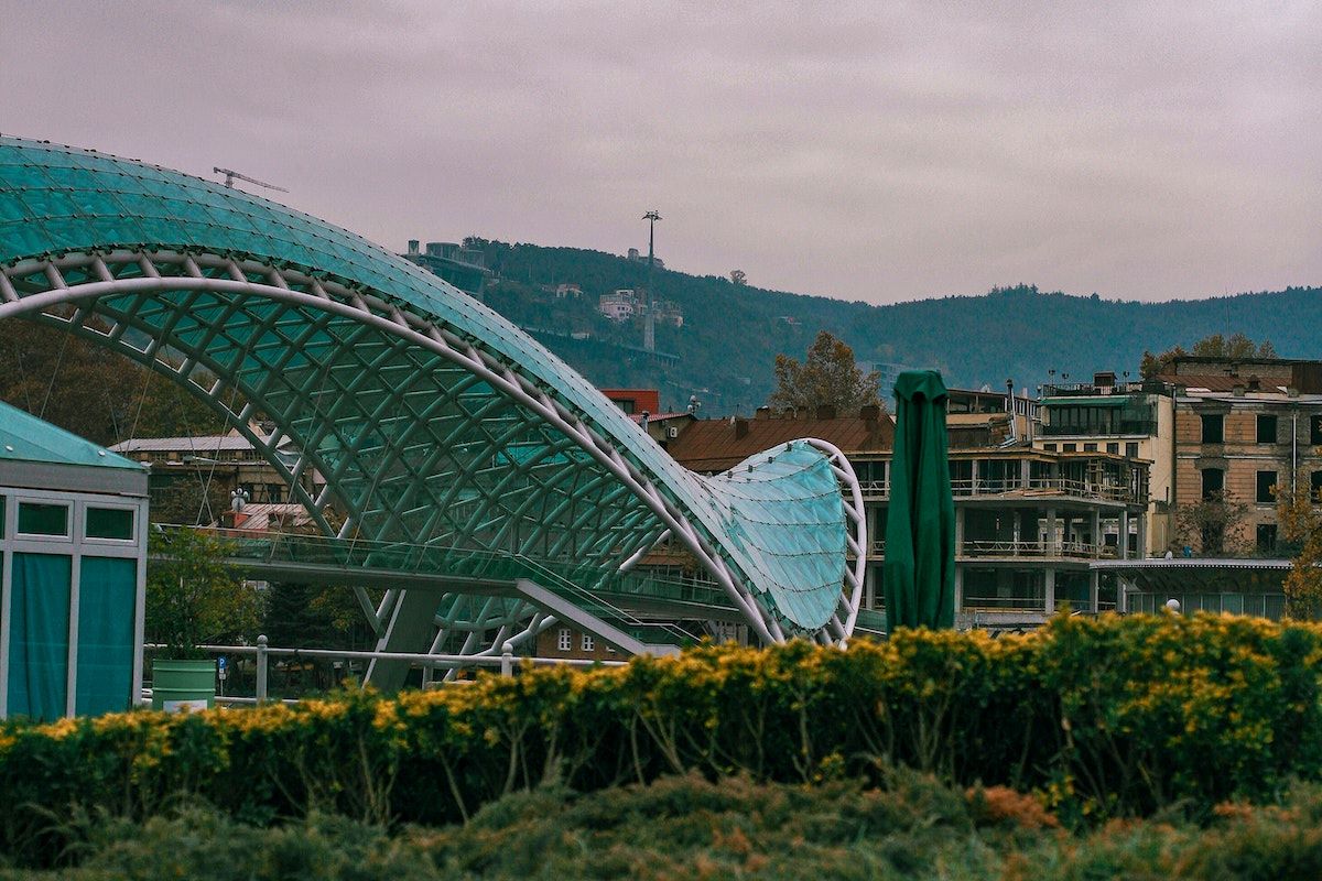 גשר השלום בטביליסי, גאורגיה